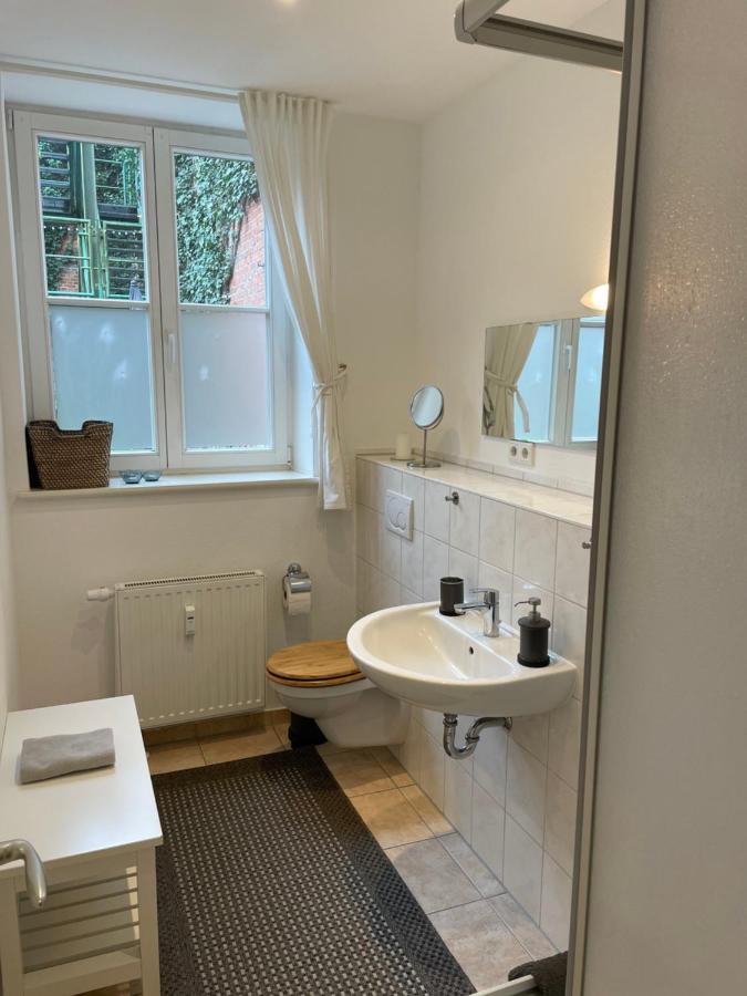 Direkt An Der Schelfkirche Apartment *